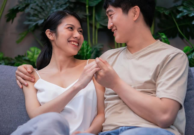 本想与隔壁老王维持婚外情下去，但他却 向我老公告密